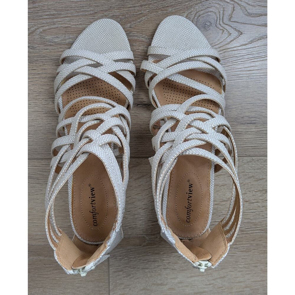 Comfortview Gladiator Sandals 9 Ivory Textured Strappy Back Zip Low Heel NEW - Picture 2 of 9